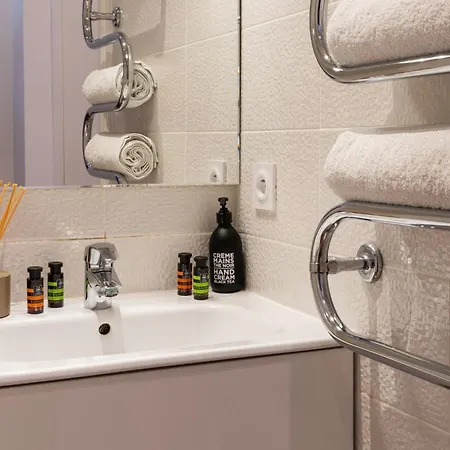 Mohom - Berges Du Rhone Apartment Lyon Room photo