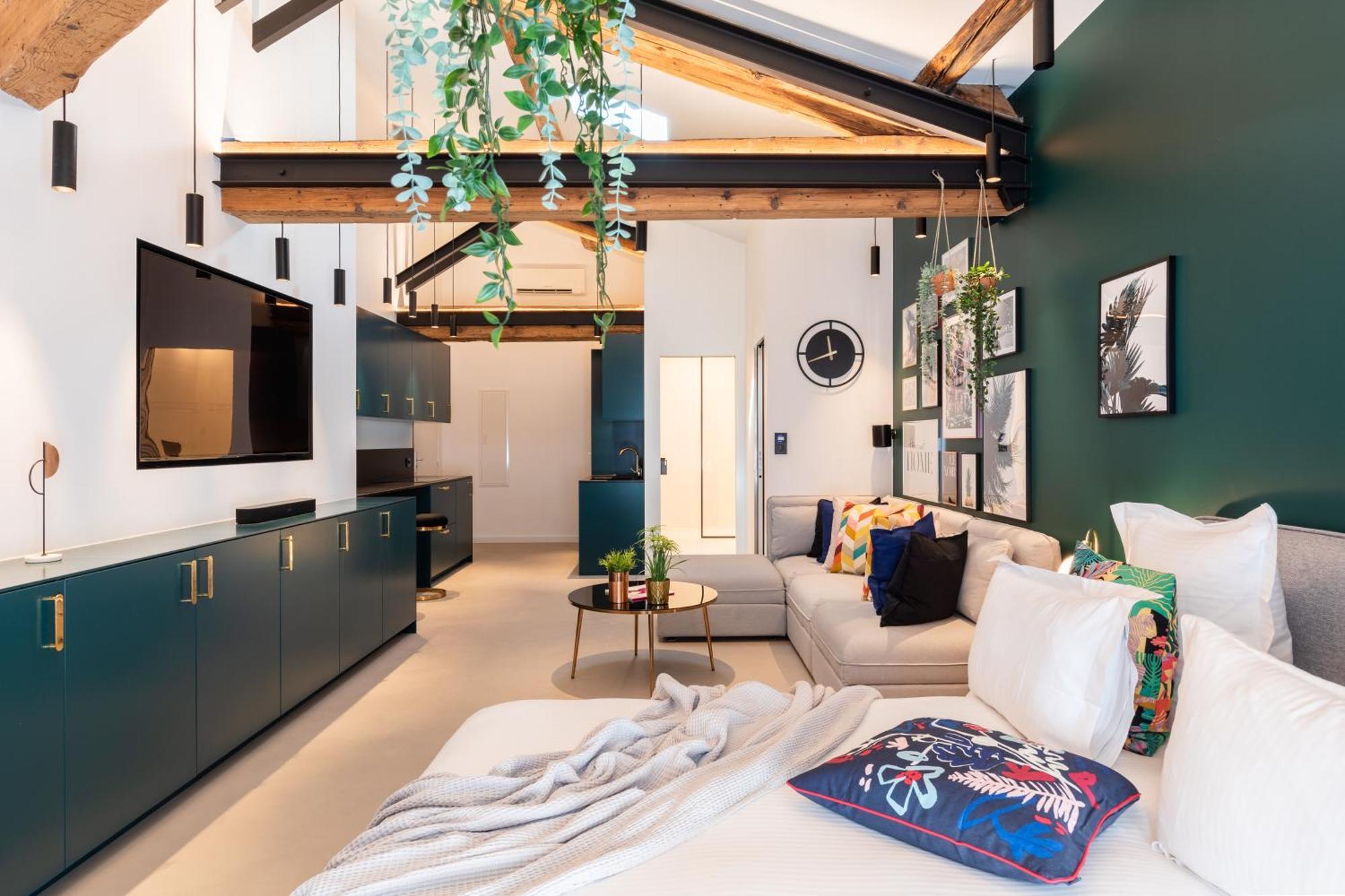 Mohom - Berges Du Rhône Apartment