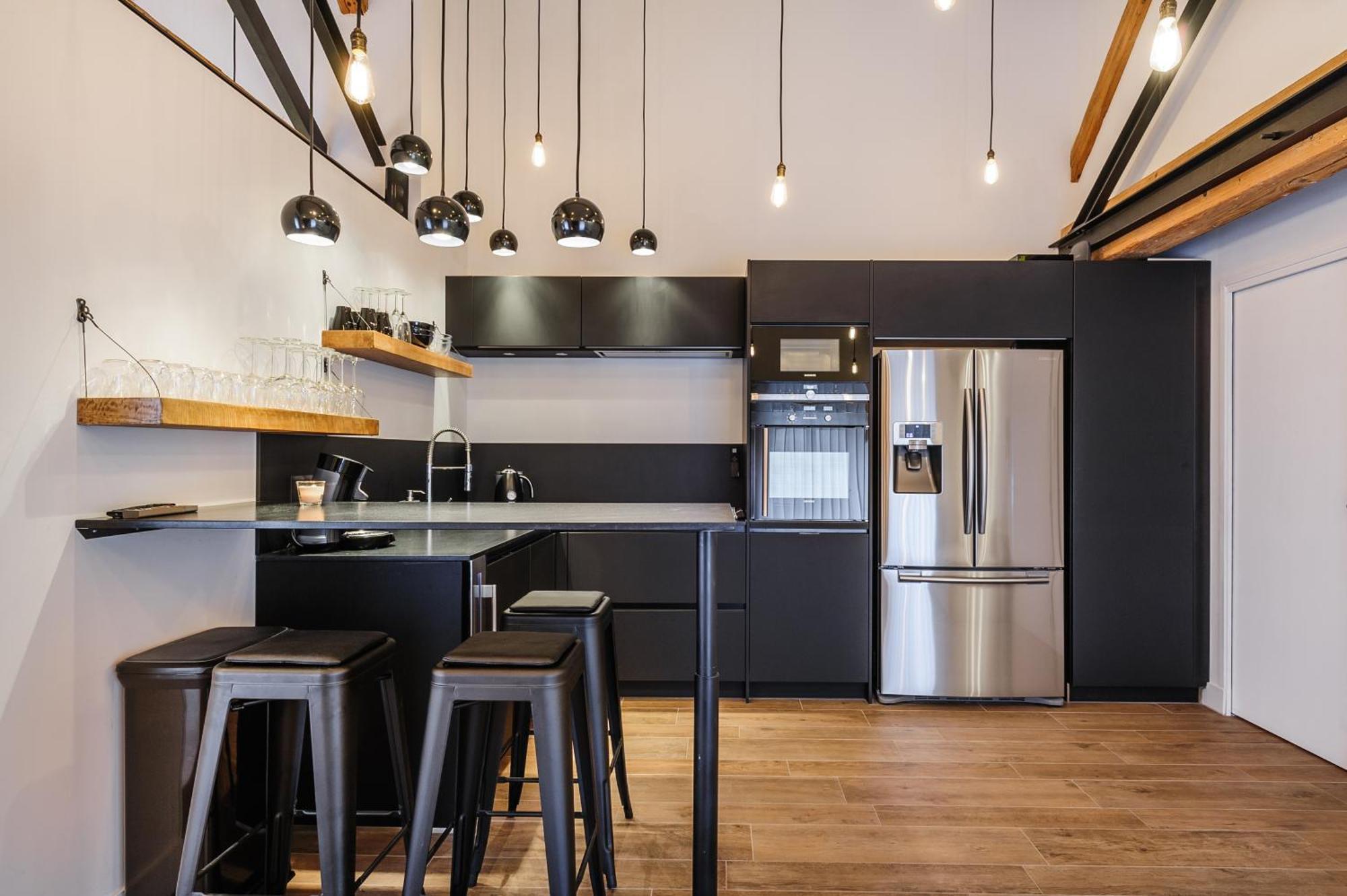Mohom - Berges Du Rhone Apartment
